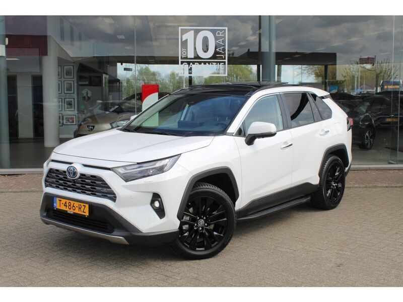 Wit Gebruikt 2023 Toyota RAV4 Executive SUV | € 48.495 - Afbeelding 1/4