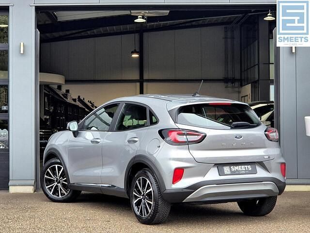 Grijs Gebruikt 2022 Ford Puma Gen-E Titanium SUV | € 17.500 (Goede deal) - Afbeelding 1/4