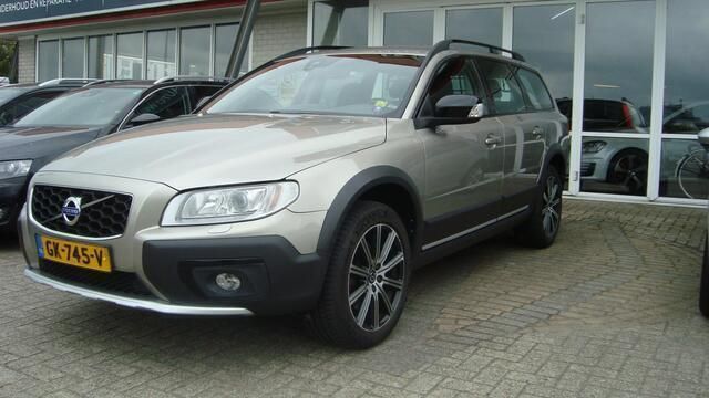Grijs Gebruikt 2015 Volvo XC70 SUV | € 22.250 (Goede deal) - Afbeelding 1/4