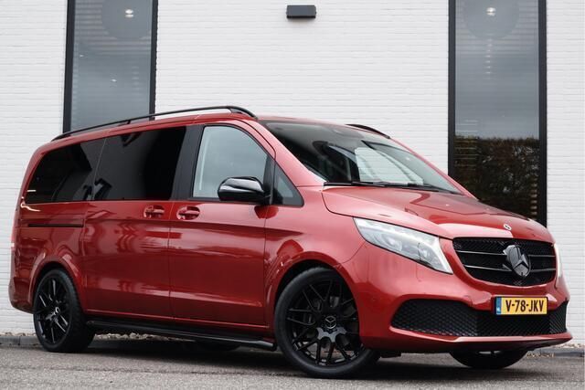 Rood Gebruikt 2023 Mercedes V250 MPV | € 57.950 (Eerlijke prijs) - Afbeelding 1/4