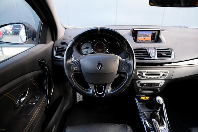 Occasion Renault Mégane III R.S. 315 PK (231 kW) 2012 Grijs Coupé