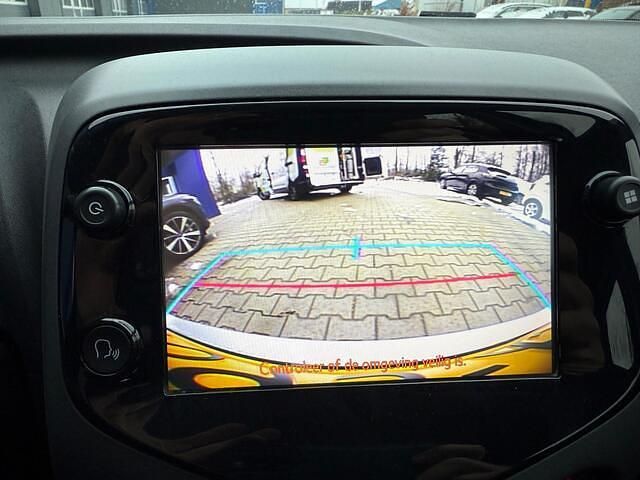 Occasion Toyota Aygo X-play 72 PK (52 kW) 2019 Zwart (metallic) Hatchback