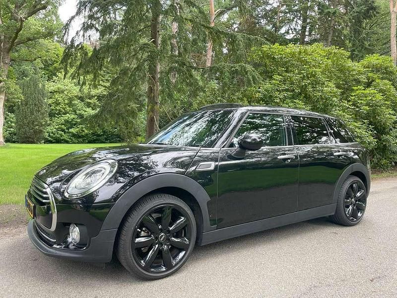 Zwart Gebruikt 2016 Mini Cooper Clubman Stationwagen | € 14.950 (Eerlijke prijs) - Afbeelding 1/4
