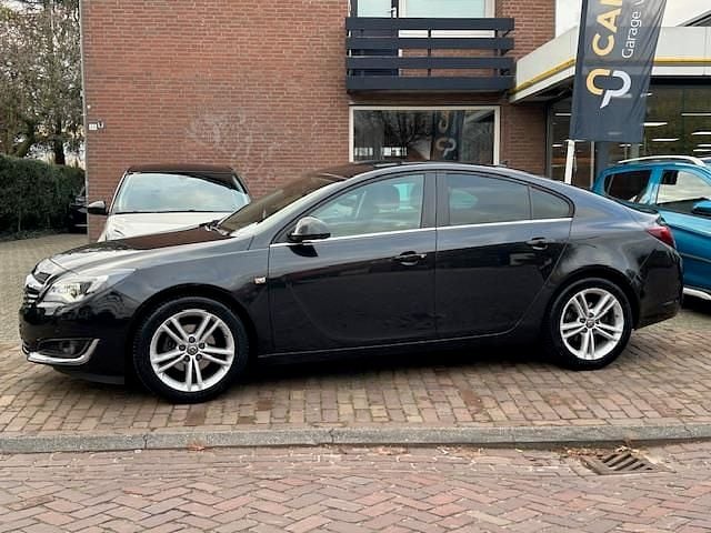 Occasion Opel Insignia Business 140 PK (102 kW) 2014 Zwart Hatchback