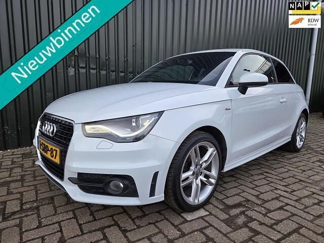 Wit Occasion 2013 Audi A1 S-Line Hatchback | € 8.990 (Eerlijke prijs) - Afbeelding 1/4