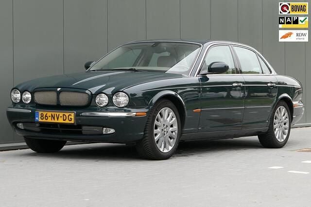 Groen Gebruikt 2004 Jaguar XJ Sedan | € 5.440 (Super prijs) - Afbeelding 1/4