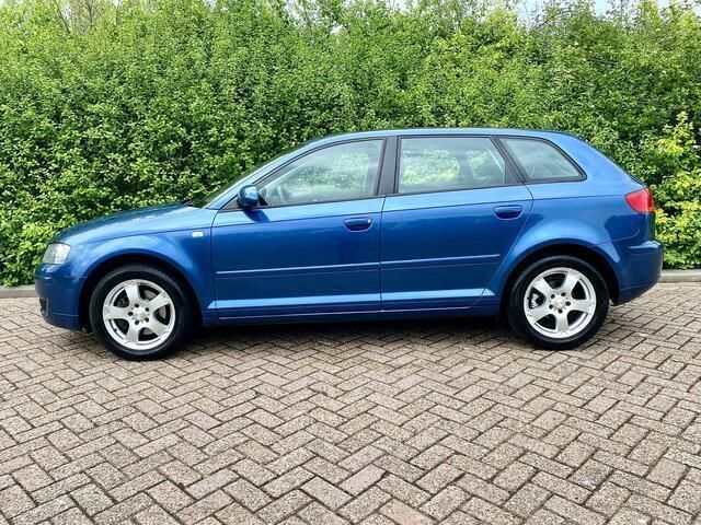 Occasion Audi A3 Sportback Ambiente 150 PK (110 kW) 2005 Blauw, metallic lak Hatchback
