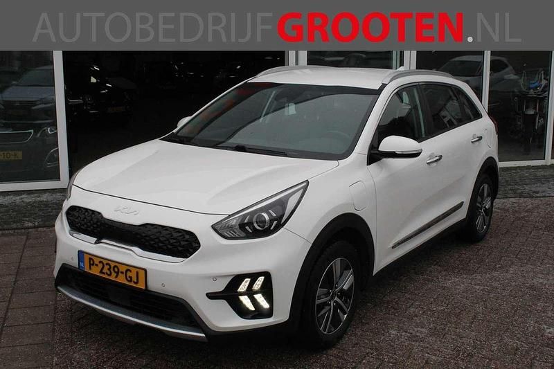 Wit Occasion 2022 Kia Niro SUV | € 14.888 - Afbeelding 1/4