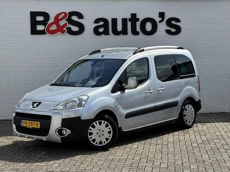 Grijs Occasion 2017 Peugeot Partner MPV | € 13.400 (Duur) - Afbeelding 1/4