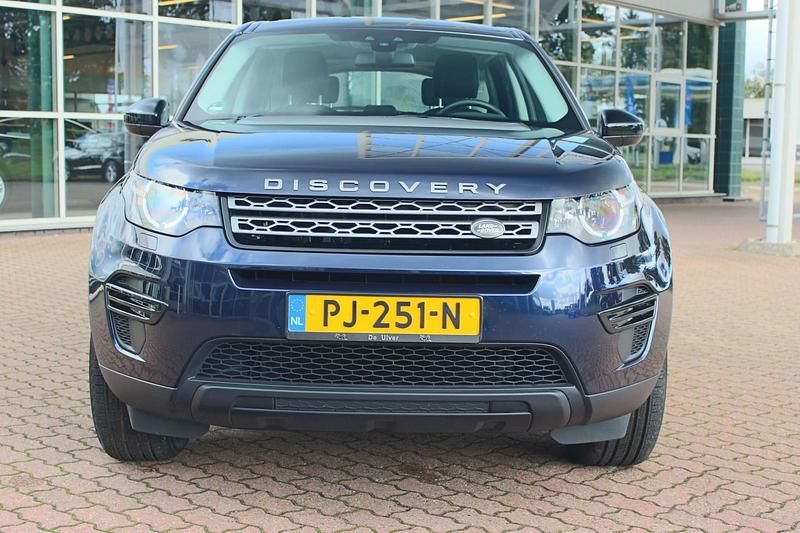 Occasion Land Rover Discovery Sport Pure 150 PK (110 kW) 2017 Blauw, metallic lak SUV