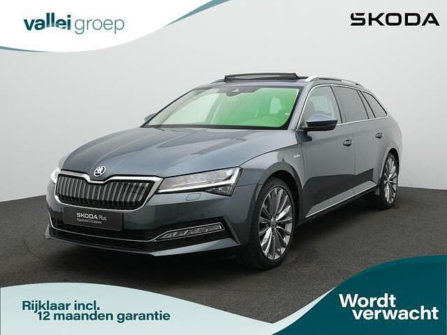 Occasion Skoda Superb LAURIN & KLEMENT 218 PK (160 kW) 2021 Grijs Stationwagen