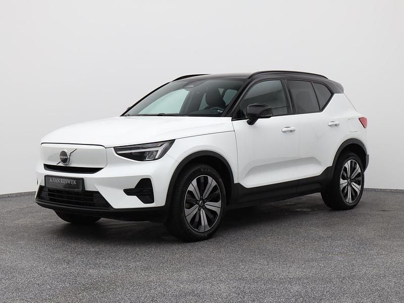 Wit Gebruikt 2022 Volvo XC40 Plus SUV | € 28.700 (Super prijs) - Afbeelding 1/4