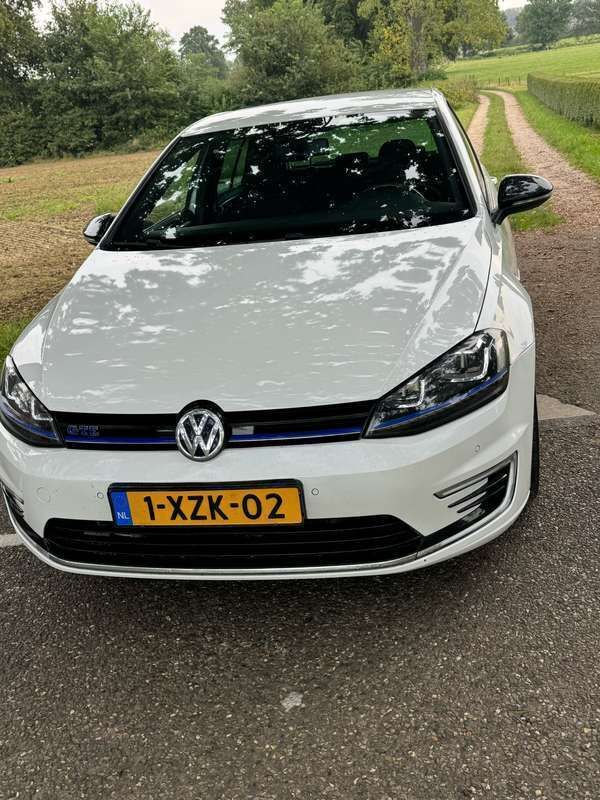 Wit Gebruikt 2014 VW Golf VII GTE Stationwagen | € 10.999 (Eerlijke prijs) - Afbeelding 1/4
