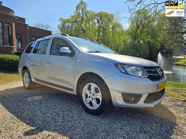 Grijs Gebruikt 2015 Dacia Logan MCV Prestige MPV | € 5.999 (Eerlijke prijs) - Afbeelding 1/4