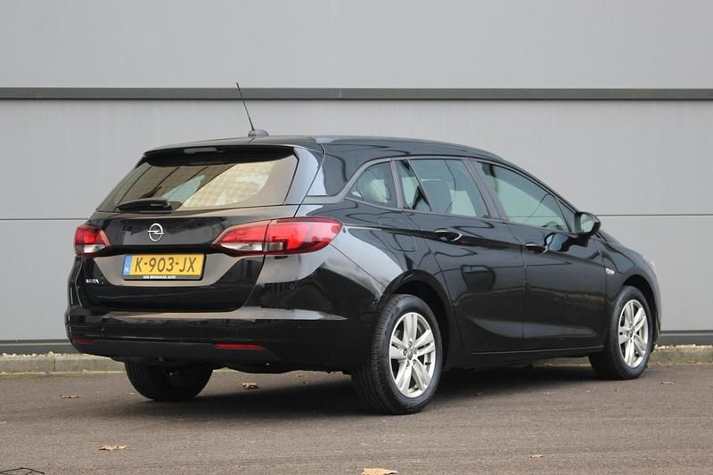 Occasion Opel Astra Edition 110 PK (80 kW) 2021 Zwart Stationwagen
