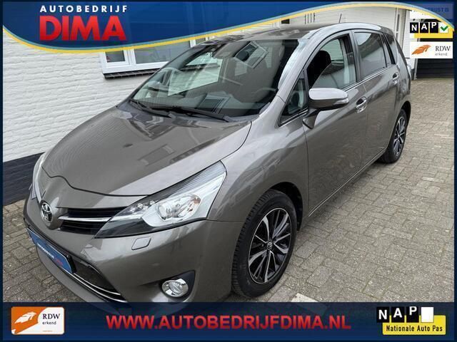 Grijs Gebruikt 2018 Toyota Verso Edition-S MPV | € 18.890 (Iets duurder) - Afbeelding 1/4