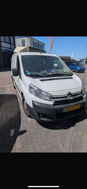 Gebruikt 2016 Citroën Jumpy MPV | € 3.850 - Afbeelding 1/4