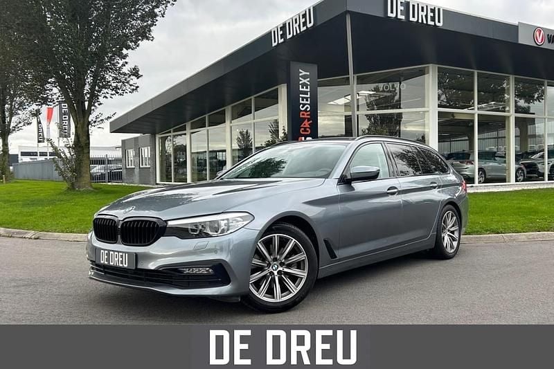 Grijs Gebruikt 2018 BMW 520 Shadowline Stationwagen | € 23.995 (Super prijs) - Afbeelding 1/4