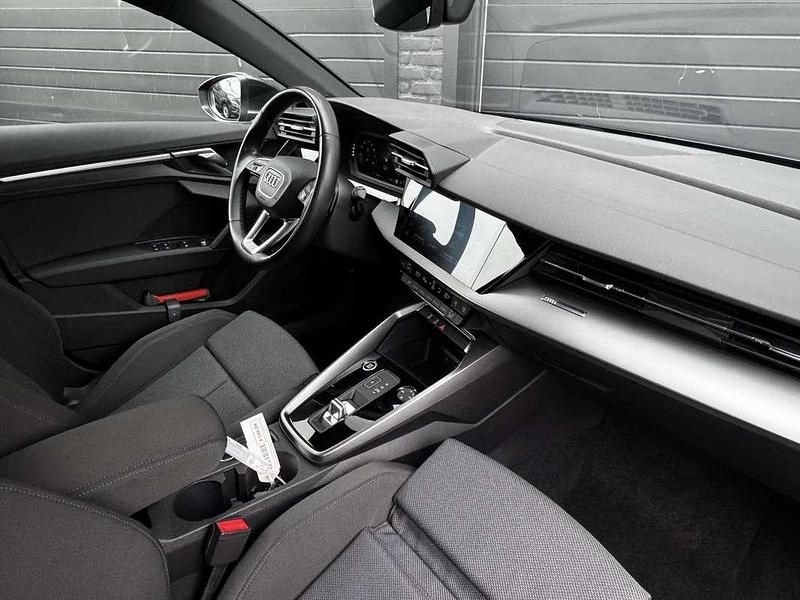 Occasion Audi A3 Sportback e-tron Business 150 PK (110 kW) 2020 Grijs (metallic) Hatchback