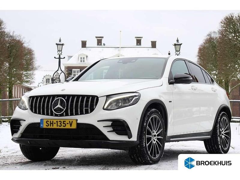 Wit, metallic lak Occasion 2018 Mercedes GLC350 Business Coupé | € 37.900 - Afbeelding 1/3