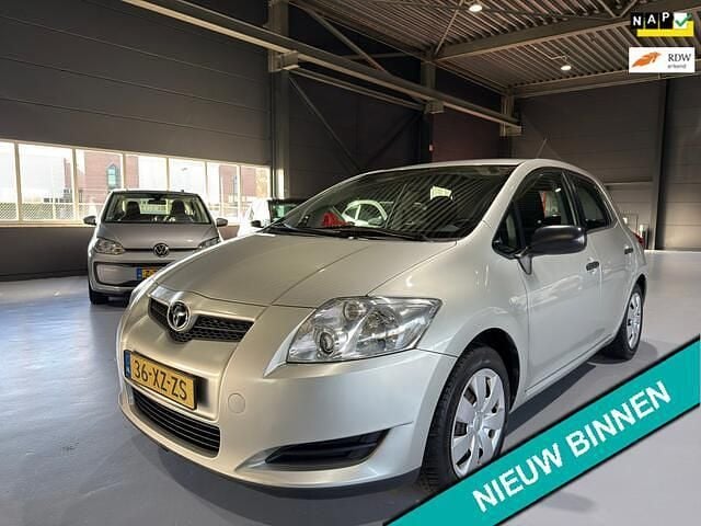 Grijs Occasion 2008 Toyota Auris Terra Hatchback | € 3.950 (Goede deal) - Afbeelding 1/4
