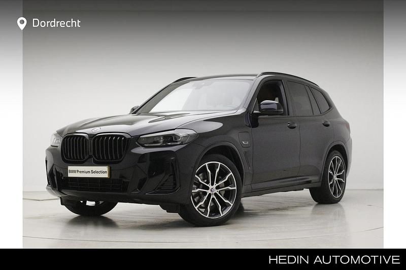 Zwart (metallic) Occasion 2022 BMW X3 Executive SUV | € 48.895 (Eerlijke prijs) - Afbeelding 1/3