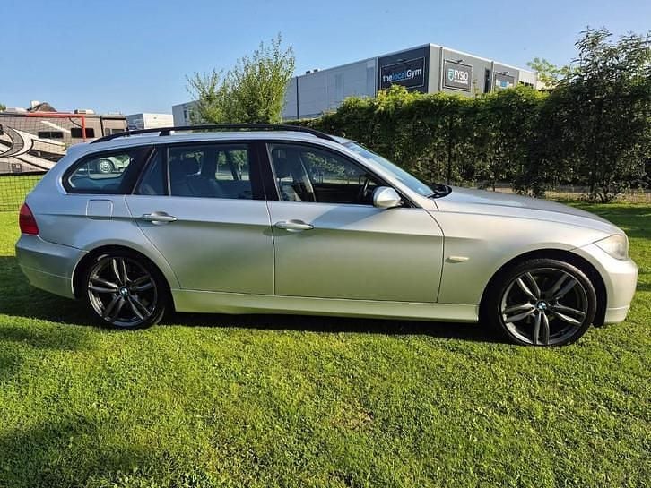 Gebruikt 2006 BMW 330 Stationwagen | € 5.999 (Iets duurder) - Afbeelding 1/4