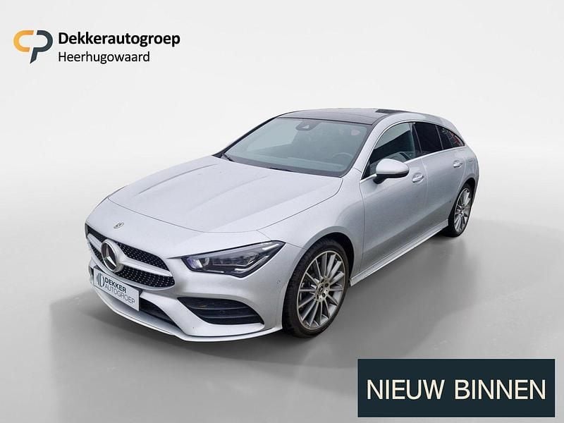 Grijs Occasion 2022 Mercedes CLA250 Shooting Brake Premium Plus Stationwagen | € 32.445 (Eerlijke prijs) - Afbeelding 1/4