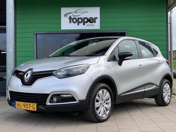 Grijs Gebruikt 2015 Renault Captur Expression SUV | € 7.445 (Goede deal) - Afbeelding 1/4