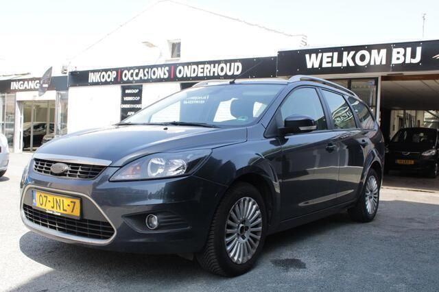 Grijs, metallic lak Gebruikt 2009 Ford Focus Titanium Stationwagen | € 1.950 (Eerlijke prijs) - Afbeelding 1/4