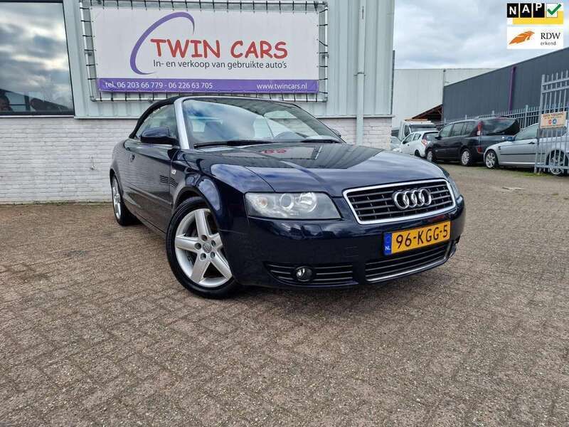 Blauw Gebruikt 2005 Audi A4 Cabriolet Cabriolet | € 4.450 (Eerlijke prijs) - Afbeelding 1/4