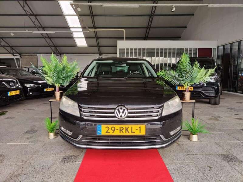 Zwart Gebruikt 2011 VW Passat Highline Stationwagen | € 4.500 (Super prijs) - Afbeelding 1/3
