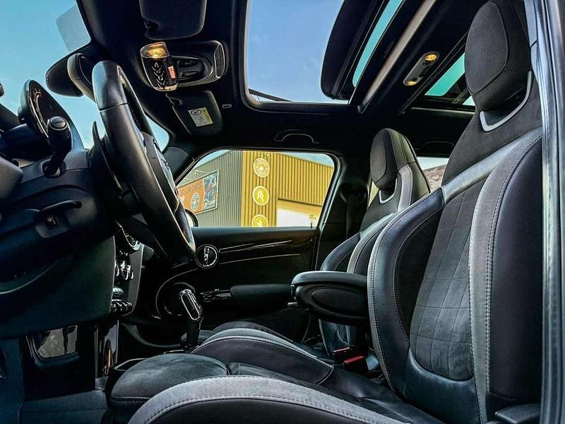 Occasion Mini Cooper S 178 PK (130 kW) 2022 Grijs Hatchback