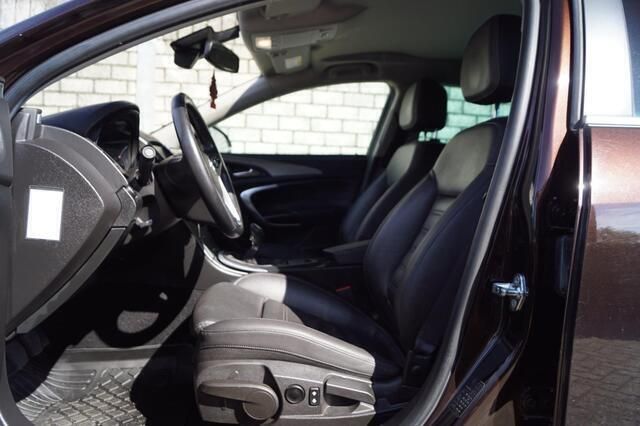 Occasion Opel Insignia Business 170 PK (125 kW) 2017 Bruin Stationwagen