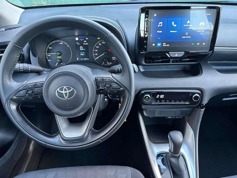 Occasion Toyota Yaris Hybrid Active 116 PK (85 kW) 2024 Grijs Hatchback