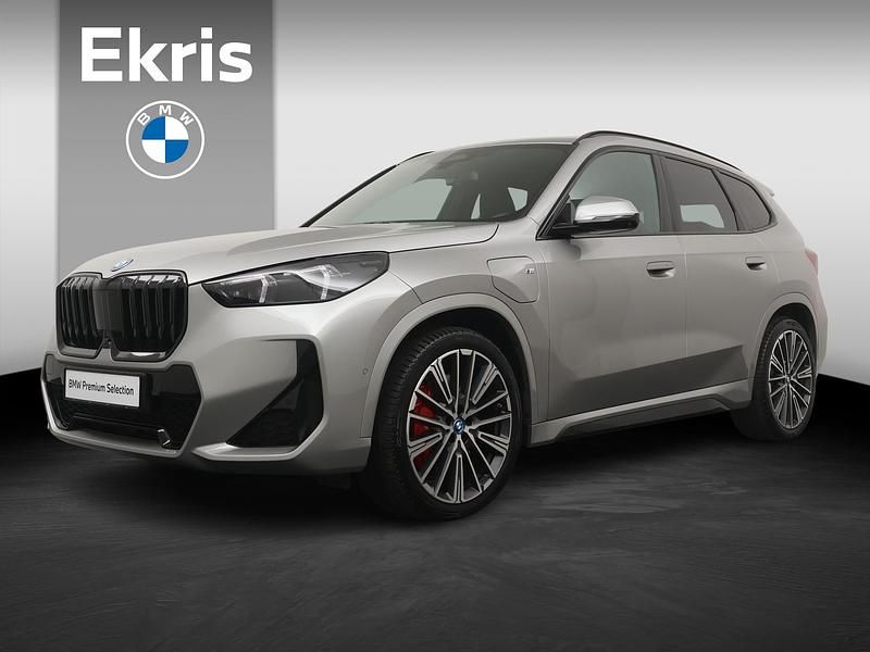 Grijs Gebruikt 2025 BMW X1 Comfort Edition SUV | € 55.900 - Afbeelding 1/4