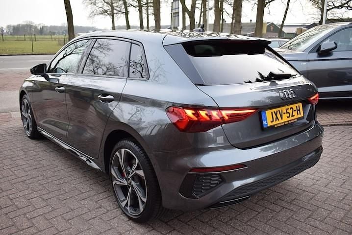 Occasion Audi A3 Sportback e-tron Competition 245 PK (180 kW) 2022 Grijs Hatchback