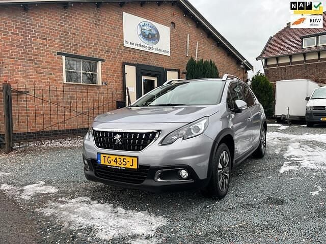 Grijs Gebruikt 2018 Peugeot 2008 Allure SUV | € 12.450 (Eerlijke prijs) - Afbeelding 1/4