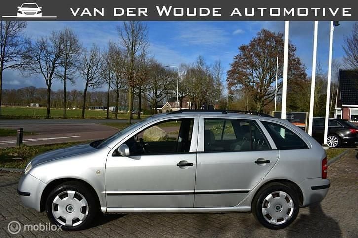 Occasion 2004 Skoda Fabia Stationwagen | € 999 (Eerlijke prijs) - Afbeelding 1/4