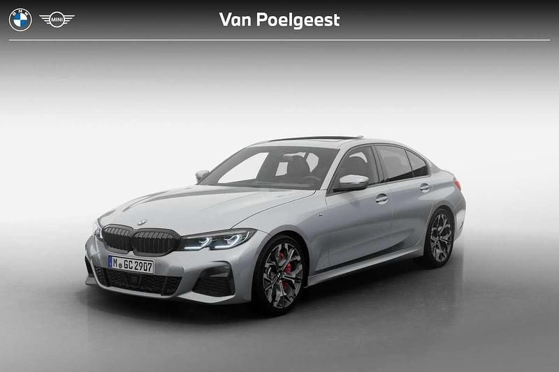 M brooklyn grau Nieuw 2025 BMW 330e M Sport Sedan | € 71.850 (Eerlijke prijs) - Afbeelding 1/4