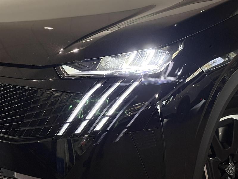 Occasion Peugeot e-5008 Allure 156 kW (213 PK) 2025 Zwart SUV