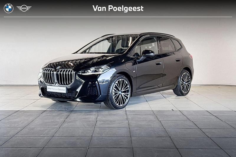 Zwart Gebruikt 2024 BMW 225 Active Tourer M Sport MPV | € 42.995 (Eerlijke prijs) - Afbeelding 1/4