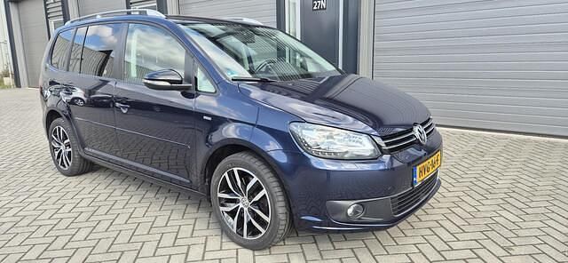 Blauw Gebruikt 2013 VW Touran Highline MPV | € 13.450 (Iets duurder) - Afbeelding 1/4