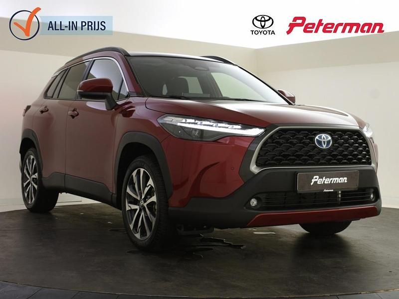 Rood Gebruikt 2024 Toyota Corolla Cross Style SUV | € 39.899 (Iets duurder) - Afbeelding 1/4