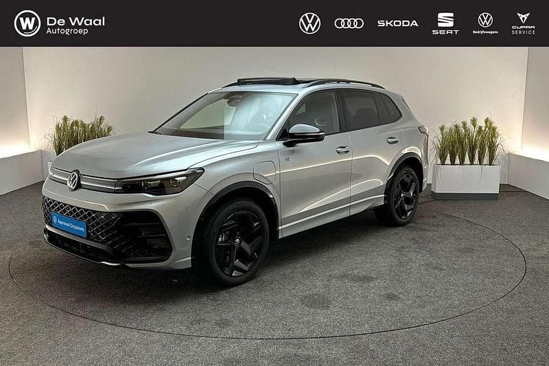 Zilver Nieuw 2025 VW Tiguan R-line Edition SUV | € 56.900 (Goede deal) - Afbeelding 1/3
