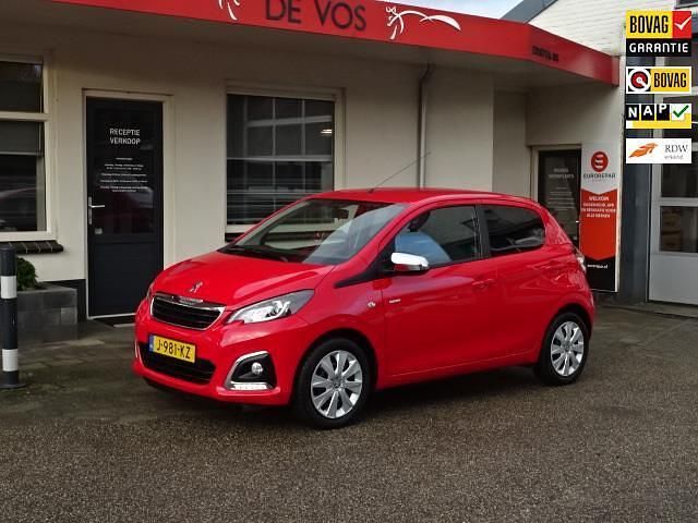 Rood Gebruikt 2020 Peugeot 108 Style Hatchback | € 10.000 (Eerlijke prijs) - Afbeelding 1/4