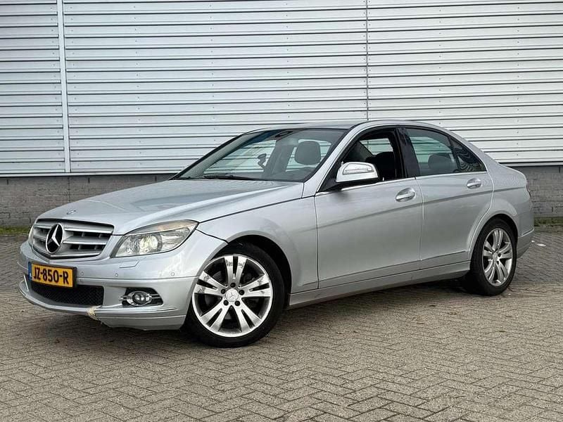 Grijs Gebruikt 2007 Mercedes C200 Sedan | € 4.999 (Super prijs) - Afbeelding 1/4