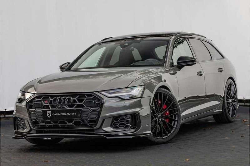Grijs Gebruikt 2023 Audi S6 Exclusive Stationwagen | € 89.900 - Afbeelding 1/4