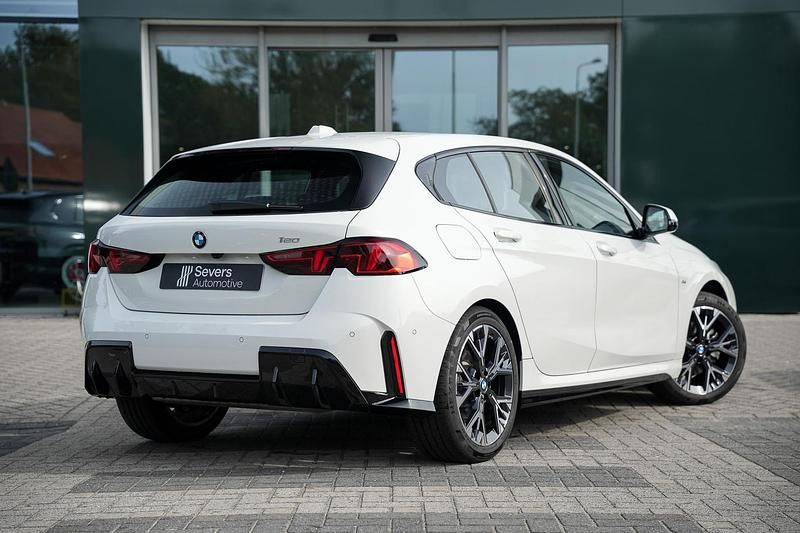 Occasion BMW 120 M Sport 170 PK (125 kW) 2025 Wit Hatchback