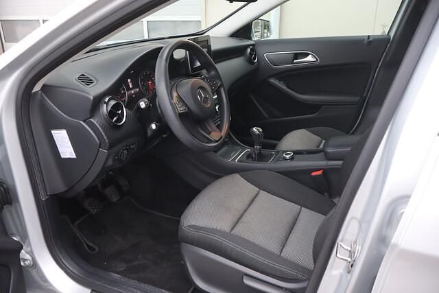 Occasion Mercedes GLA180 Business 123 PK (90 kW) 2019 Grijs SUV